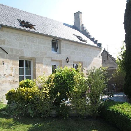 La Maison Des Chiens Rouges Berneuil-sur-Aisne Luaran gambar